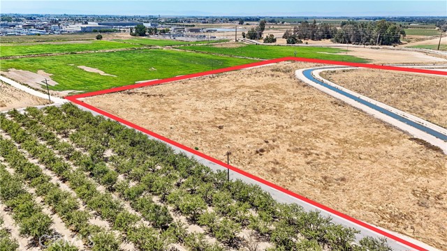 1777 Bird, Livingston CA: https://media.crmls.org/medias/2141b493-1862-4778-a197-40de8c7962b8.jpg