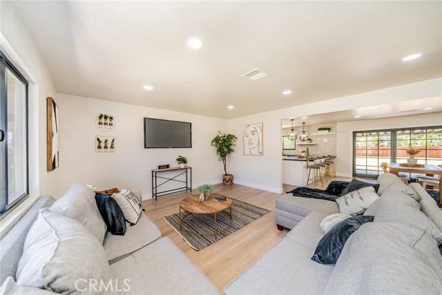 Detail Gallery Image 13 of 58 For 19605 Galway St, Rialto,  CA 92377 - 5 Beds | 3 Baths