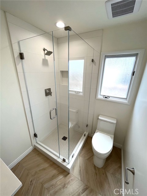 2001 Manzanita Lane, Manhattan Beach CA: https://media.crmls.org/medias/21423707-de10-41be-9211-93e0963addda.jpg