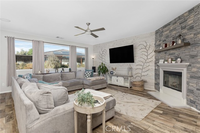 Detail Gallery Image 9 of 48 For 1454 Liatris, Beaumont,  CA 92223 - 3 Beds | 2 Baths