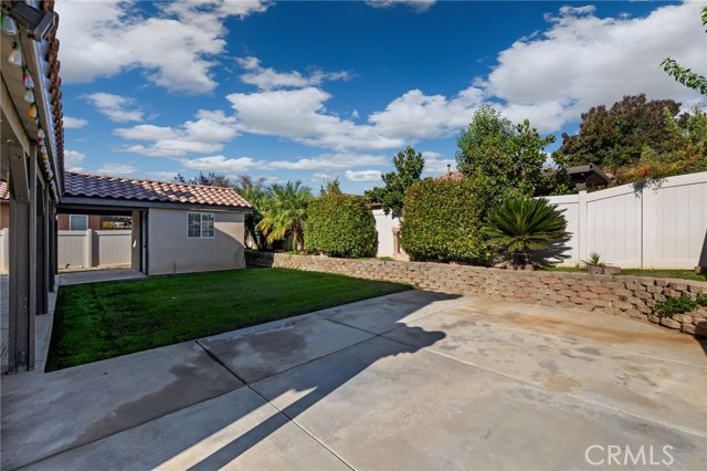 Detail Gallery Image 25 of 30 For 10114 Oporto Way, Bakersfield,  CA 93306 - 3 Beds | 3 Baths