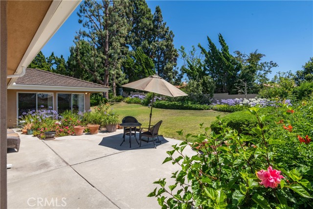 6966 Crest Road, Rancho Palos Verdes CA: https://media.crmls.org/medias/21428ff2-be1d-4d90-90f8-2d50fd0abf9b.jpg