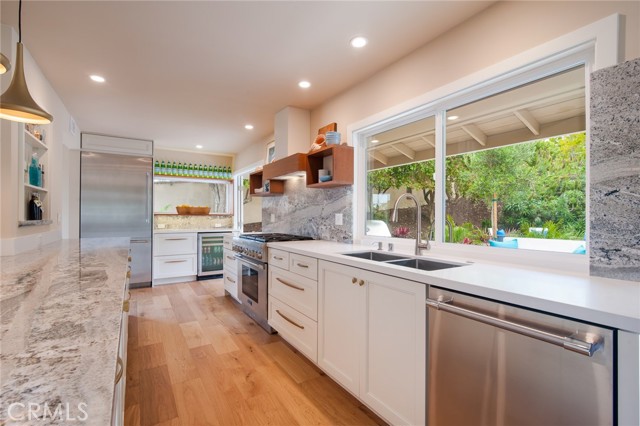 Detail Gallery Image 1 of 3 For 1218 Keel Dr, Corona Del Mar,  CA 92625 - 3 Beds | 2/1 Baths