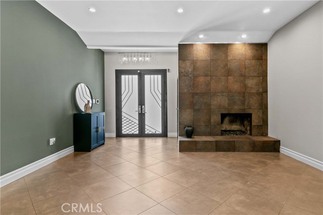 17206 Nugent Place, Granada Hills CA: https://media.crmls.org/medias/21432ae0-f0da-44bf-9721-0791c16e49f9.jpg