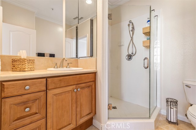 308 5th Street, Huntington Beach CA: https://media.crmls.org/medias/21439328-496a-4500-b825-8c4f27ecf45f.jpg