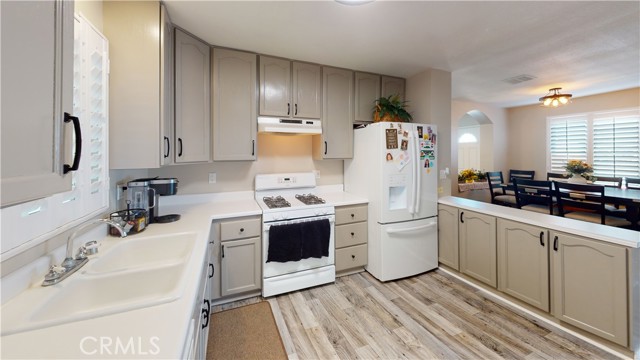 Detail Gallery Image 26 of 29 For 19361 Brookhurst St #163,  Huntington Beach,  CA 92646 - 3 Beds | 2 Baths