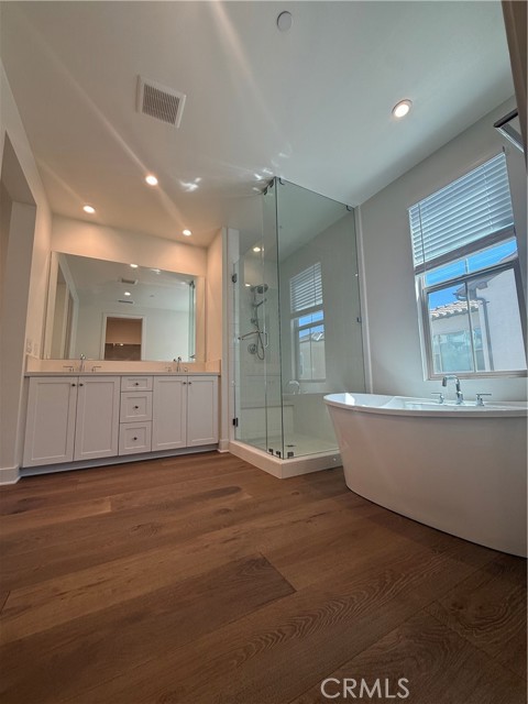 Detail Gallery Image 14 of 28 For 228 Maricopa, Irvine,  CA 92618 - 3 Beds | 2/1 Baths