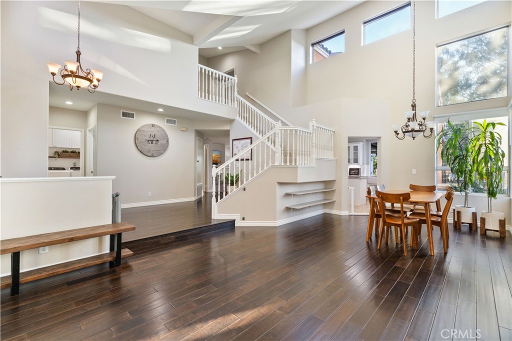 MLS #SR25253956 image #12