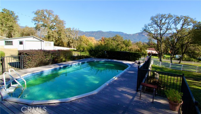 Detail Gallery Image 9 of 43 For 8451 Gibson Ln, Potter Valley,  CA 95469 - 2 Beds | 2 Baths