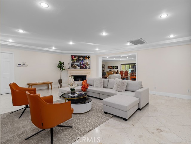 Front Image Thumbnail for CRPW26049350