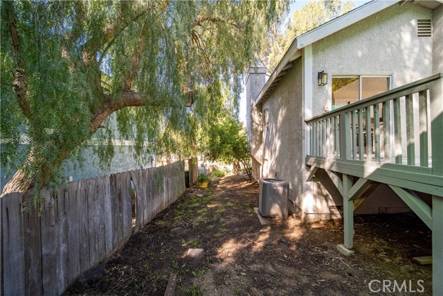 23564 County Line Road, Chatsworth (los Angeles), CA 91311 Listing Photo  47