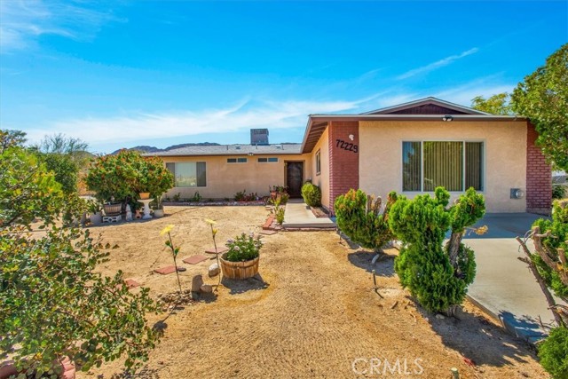 Detail Gallery Image 5 of 53 For 72229 Old Dale Rd, Twentynine Palms,  CA 92277 - 3 Beds | 2 Baths