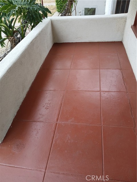 1831 W 68th Street, Los Angeles CA: https://media.crmls.org/medias/21479395-763f-4f13-88fc-fd377092f6f4.jpg