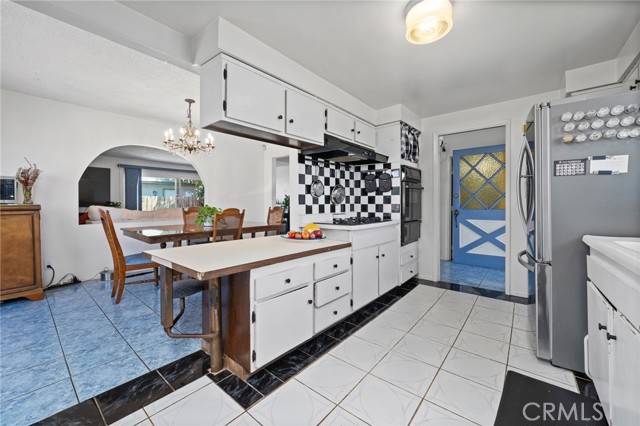 Detail Gallery Image 4 of 22 For 21428 Martin St, Carson,  CA 90745 - 4 Beds | 2 Baths