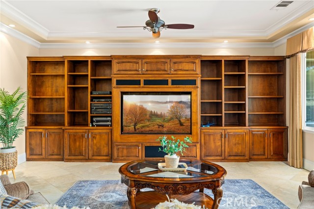 Detail Gallery Image 19 of 68 For 22928 San Joaquin, Canyon Lake,  CA 92587 - 4 Beds | 4/2 Baths