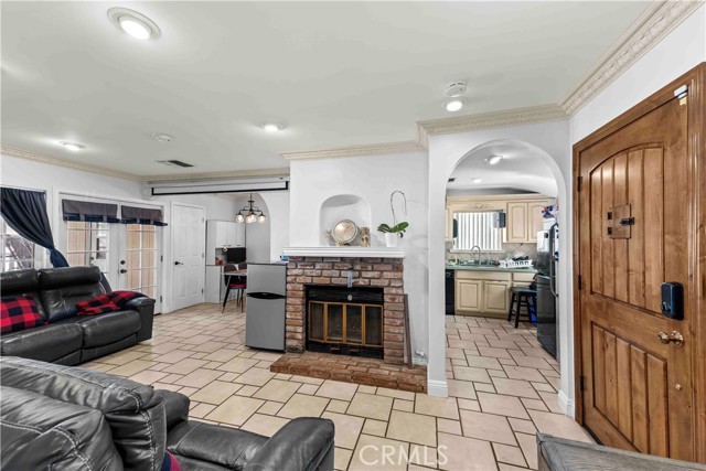 Image 4 of 15 For 4363 Deland  