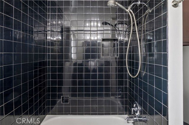 Detail Gallery Image 42 of 52 For 1007 Rose Ave, Pasadena,  CA 91107 - 4 Beds | 3 Baths