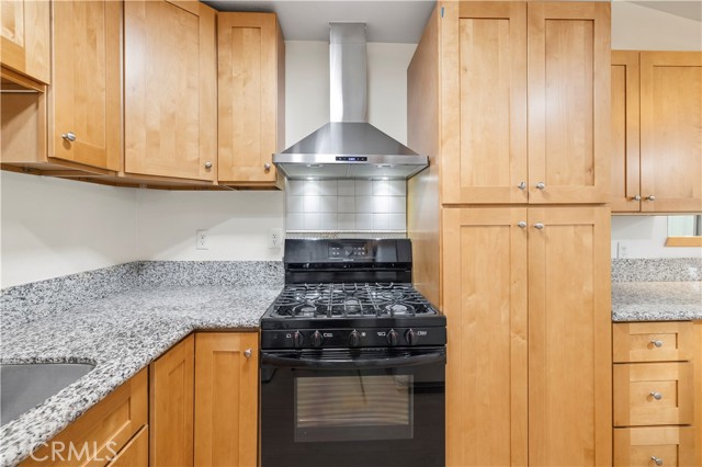 2 Bed Home for Sale in Newhall, California