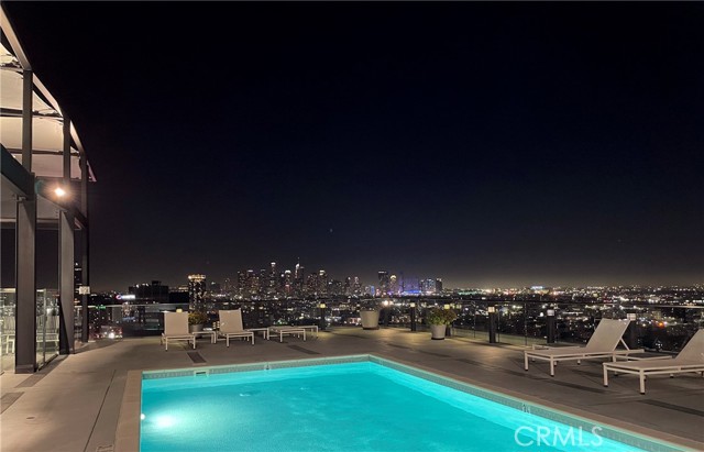 3810 Wilshire Boulevard, Los Angeles CA: https://media.crmls.org/medias/21493a8f-639d-4258-ab77-96b5516179e2.jpg