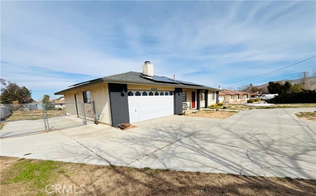 Detail Gallery Image 2 of 35 For 18474 Walnut St, Hesperia,  CA 92345 - 3 Beds | 2 Baths