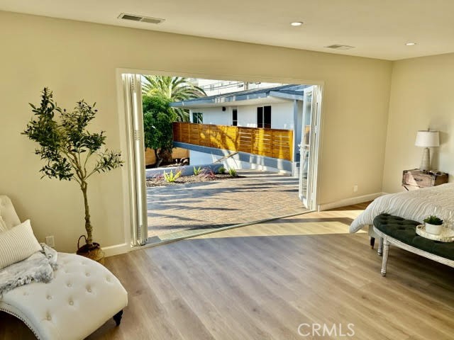 102 Trafalgar Lane, San Clemente CA: https://media.crmls.org/medias/214a9da9-a973-4866-b8d8-1a64c734f9c4.jpg