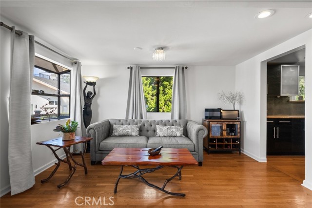 2920 Fairmount Avenue, La Crescenta CA: https://media.crmls.org/medias/214aa4f6-6432-4a27-b203-4fb67aca404d.jpg