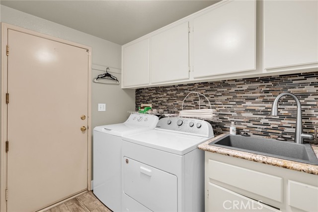 11322 Breithorn Court, Riverside CA: https://media.crmls.org/medias/214ad988-8b6b-4bc8-8409-65e1d913cdc8.jpg