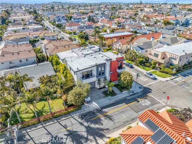 Detail Gallery Image 28 of 30 For 1011 Slauson Ln, Redondo Beach,  CA 90278 - 4 Beds | 3/1 Baths