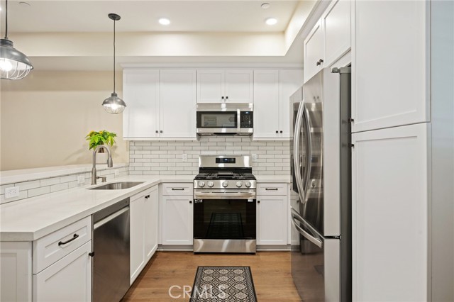 Detail Gallery Image 13 of 27 For 44 Coronado St #202,  Ventura,  CA 93001 - 2 Beds | 2/1 Baths