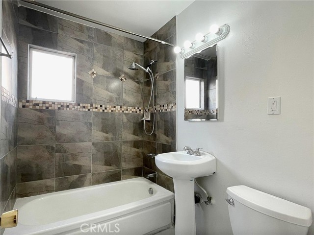 Detail Gallery Image 13 of 20 For 45567 Andale Ave, Lancaster,  CA 93535 - 4 Beds | 2 Baths