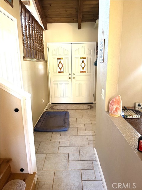 Detail Gallery Image 8 of 25 For 984 Pinon Rd, Pinon Hills,  CA 92372 - 3 Beds | 2/1 Baths