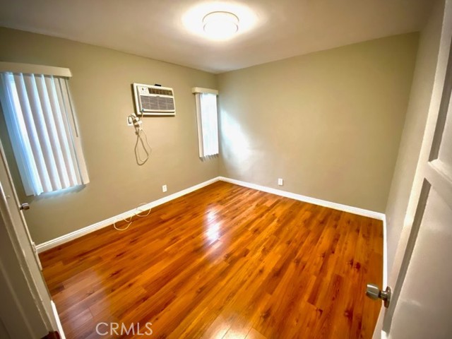 Detail Gallery Image 6 of 7 For 2512 Canada Bld #2,  Glendale,  CA 91208 - 1 Beds | 1 Baths