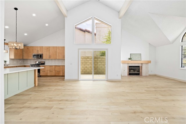 Detail Gallery Image 8 of 38 For 42502 5nd St, Quartz Hill,  CA 93536 - 5 Beds | 3 Baths