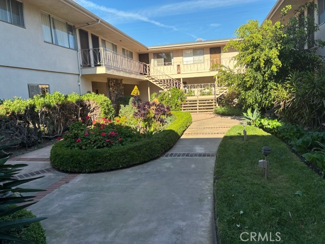 Detail Gallery Image 4 of 28 For 919 N Minter, Santa Ana,  CA 92701 - 2 Beds | 2 Baths