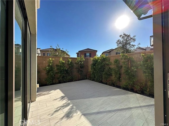 120 White Jasmine, Irvine CA: https://media.crmls.org/medias/214e8170-4080-45cc-a326-5850da55842e.jpg