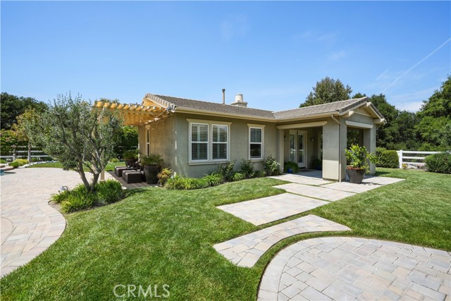 26935 Cotswold Drive, Canyon Country CA: https://media.crmls.org/medias/214ecf8e-131f-4bc9-af38-97c4f5c18de1.jpg