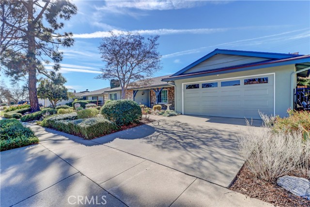 Detail Gallery Image 2 of 53 For 2711 Sweetbriar Dr, Claremont,  CA 91711 - 4 Beds | 2/1 Baths