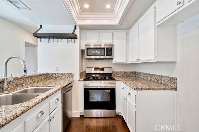 6211 Newhaven Court, Yorba Linda CA: https://media.crmls.org/medias/214f7ae1-b1cb-4d6e-b0f5-02124155f3eb.jpg