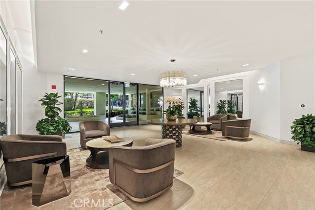 2122 Century Park Lane, Los Angeles CA: https://media.crmls.org/medias/2150f6bc-acc6-4ca1-9d9d-f103eaa809f5.jpg