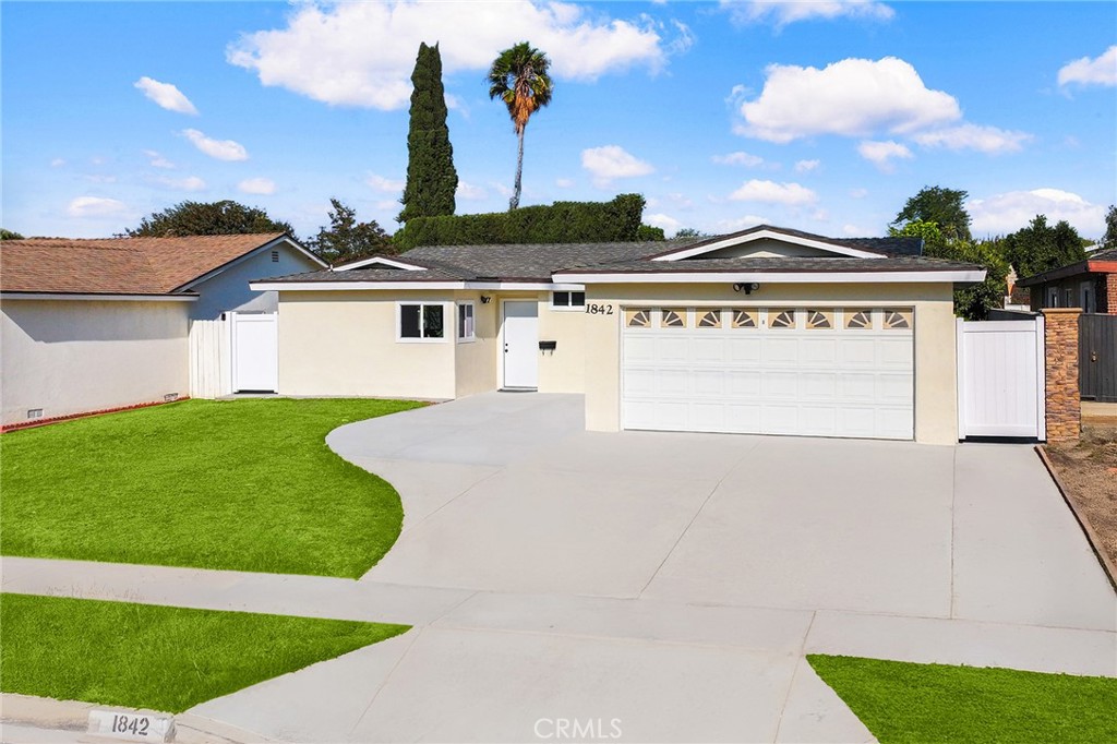 1842 Bolanos Avenue