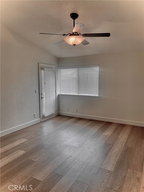 Detail Gallery Image 4 of 17 For 1720 Stillwater Ct, Paso Robles,  CA 93446 - 5 Beds | 3 Baths