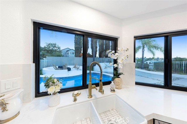 31701 Grand Canyon Drive, Laguna Niguel CA: https://media.crmls.org/medias/21533fde-85f5-40b8-b147-4f8c393e9201.jpg