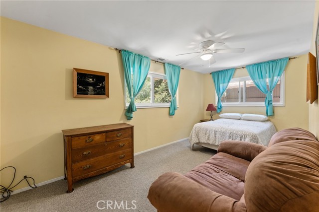 Detail Gallery Image 15 of 30 For 810 Arosa Dr, Crestline,  CA 92325 - 4 Beds | 2 Baths