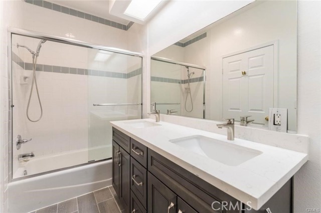 Detail Gallery Image 17 of 29 For 14948 Moorpark St, Sherman Oaks,  CA 91403 - – Beds | – Baths