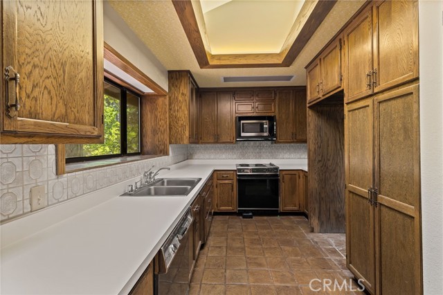 6638 Ray Family Lane, Magalia CA: https://media.crmls.org/medias/2154719f-b629-474f-9a33-278155c8a9b9.jpg