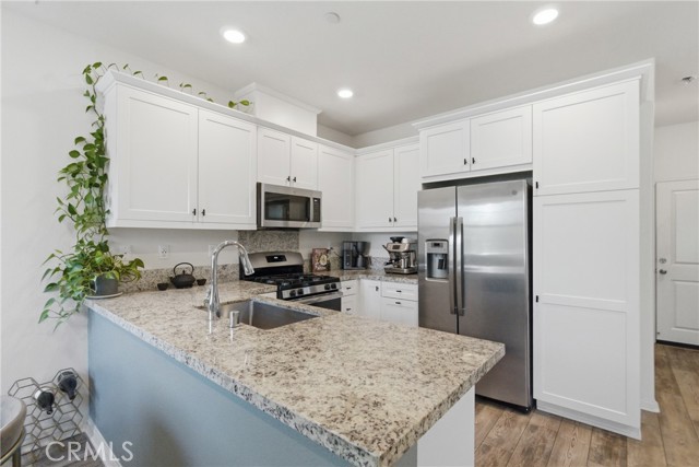 22864 Acoustic, Saugus CA: https://media.crmls.org/medias/21550706-59fb-486b-b89a-07fd8c6f5ee9.jpg
