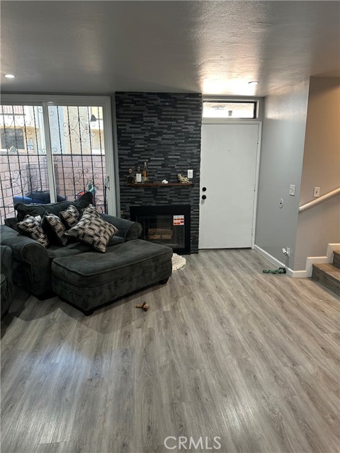 6315 Seville Avenue, Huntington Park CA: https://media.crmls.org/medias/21551c29-cc9c-4036-a79d-f3b5828aa7fe.jpg