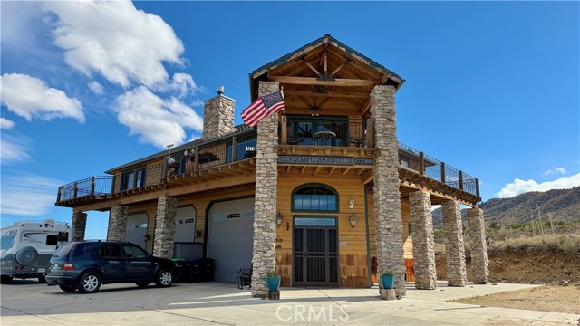 Detail Gallery Image 7 of 68 For 275 Canyon, Pinon Hills,  CA 92371 - 3 Beds | 2/1 Baths