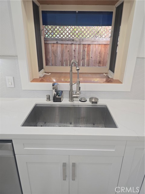 2524 Elden Avenue, Costa Mesa CA: https://media.crmls.org/medias/21571851-19cb-4c38-89f7-1e5e0310aa8b.jpg