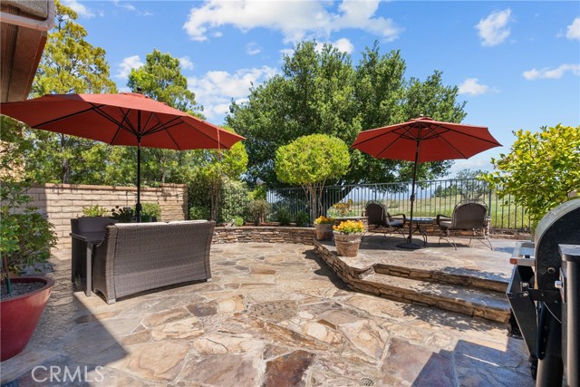 25542 Via Ventana, Valencia CA: https://media.crmls.org/medias/21571c57-babe-435c-8cfc-c4717f701da5.jpg